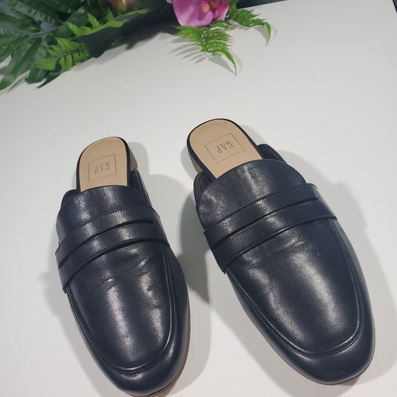 $10 SHOE SALE! GAP Black slip on mules size 8 - Picture 6 of 6